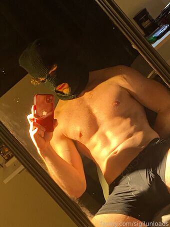 Sigilunloads Foto Nua Vazada OnlyFans 28