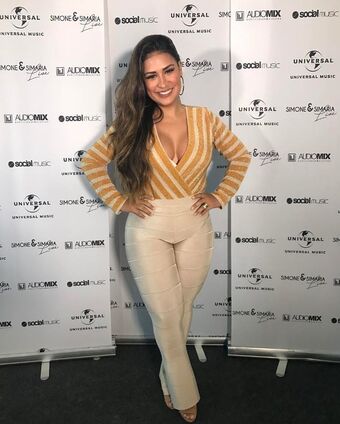 Simone Mendes Foto Nua Vazada OnlyFans 4