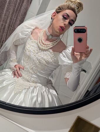 sissybride
