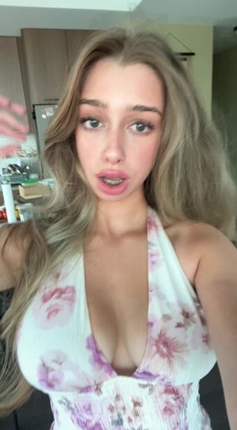 sofyaplotnikova Foto Nua Vazada OnlyFans 36