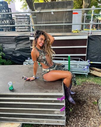 Sommer Ray