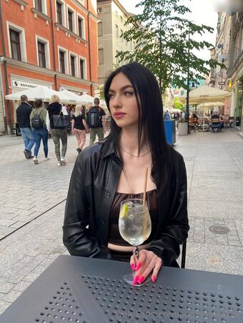 sophiaabelow