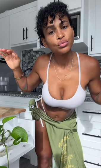 Suni Sweeney Foto Nua Vazada OnlyFans 10