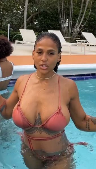 Suni Sweeney Foto Nua Vazada OnlyFans 11