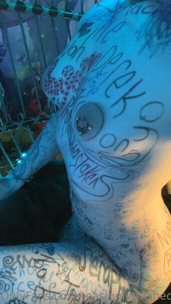 teasinglytrashed Foto Nua Vazada OnlyFans 8