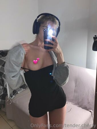 tender.cherry Foto Nua Vazada OnlyFans 2