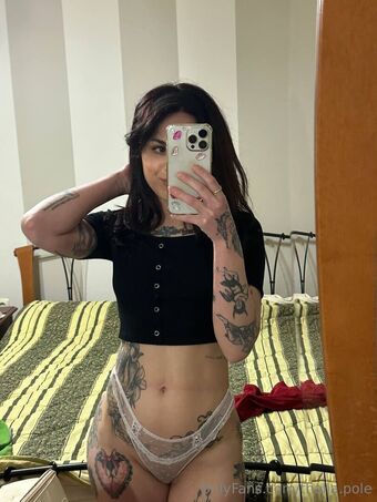 thalia.pole Foto Nua Vazada OnlyFans 17