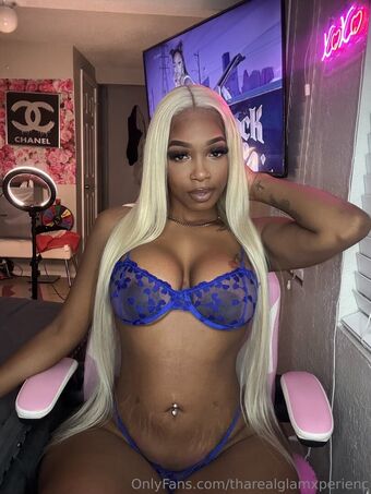 tharealglamxperienc