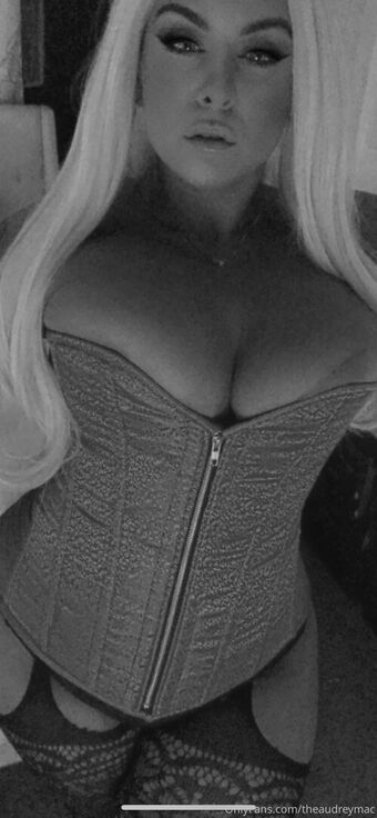 theaudreymac Foto Nua Vazada OnlyFans 40