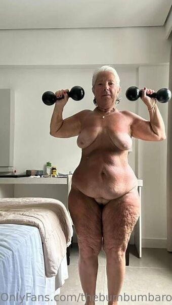 thebumbumbaroness Foto Nua Vazada OnlyFans 32