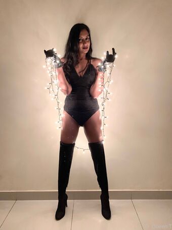 thequeentrish Foto Nua Vazada OnlyFans 28
