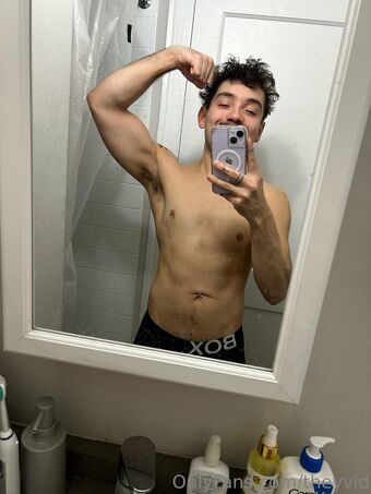 theyvid Foto Nua Vazada OnlyFans 3