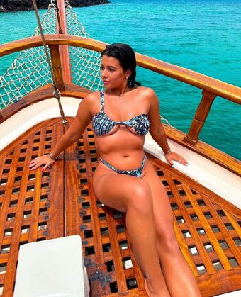 throwsumchlo Foto Nua Vazada OnlyFans 2