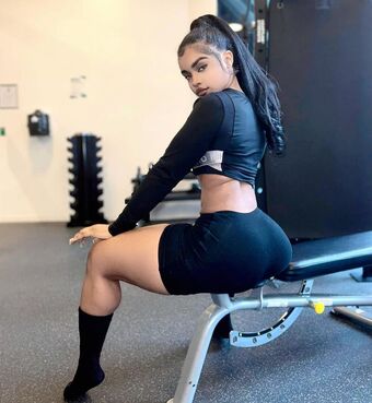Thurriaa Foto Nua Vazada OnlyFans 26