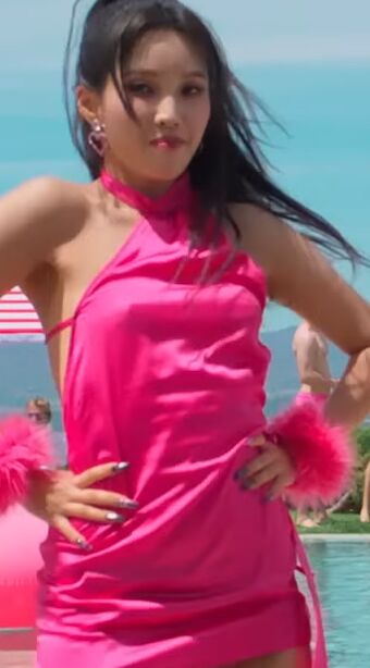 tiny.pretty.j