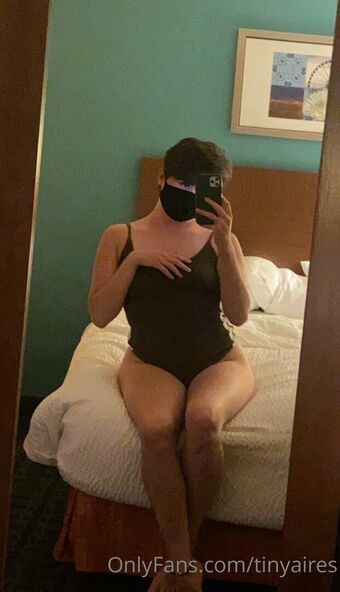 tinyaires Foto Nua Vazada OnlyFans 4