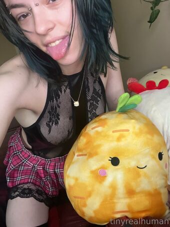 tinyrealmoth Foto Nua Vazada OnlyFans 32