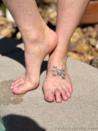 toe_hawk