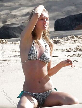 Toni Garrn Foto Nua Vazada OnlyFans 233