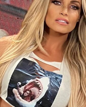 Trish Stratus