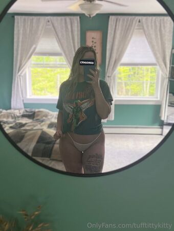 tufftittykitty Foto Nua Vazada OnlyFans 28