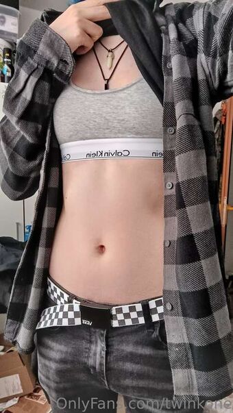 TwinkOnE Foto Nua Vazada OnlyFans 30