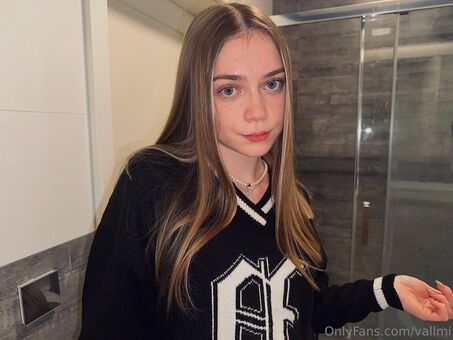 Vallmi Foto Nua Vazada OnlyFans 29
