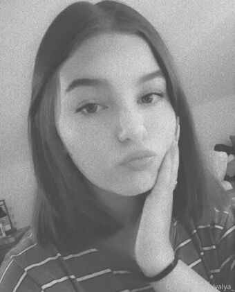 valya_ Foto Nua Vazada OnlyFans 12