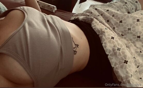 vickyaya Foto Nua Vazada OnlyFans 9