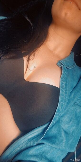 violet.bb Foto Nua Vazada OnlyFans 27
