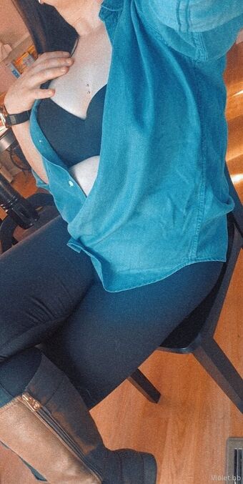 violet.bb Foto Nua Vazada OnlyFans 28