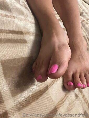wifeyassandfeet