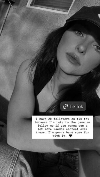 Willow Shields Foto Nua Vazada OnlyFans 223