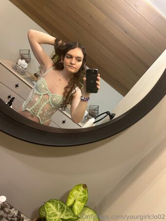 yourgirlclo02 Foto Nua Vazada OnlyFans 11