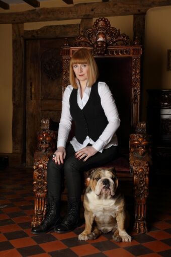 Yvette Fielding Foto Nua Vazada OnlyFans 4