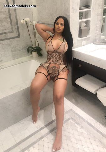 Strella Kat