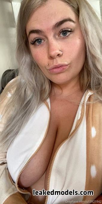Comewatchkitty Foto Nua Vazada OnlyFans 15