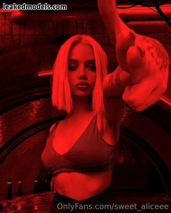 Sweet-aliceee